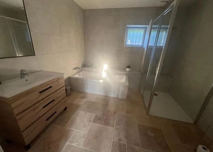 Pechparadis 别墅 Nabirat